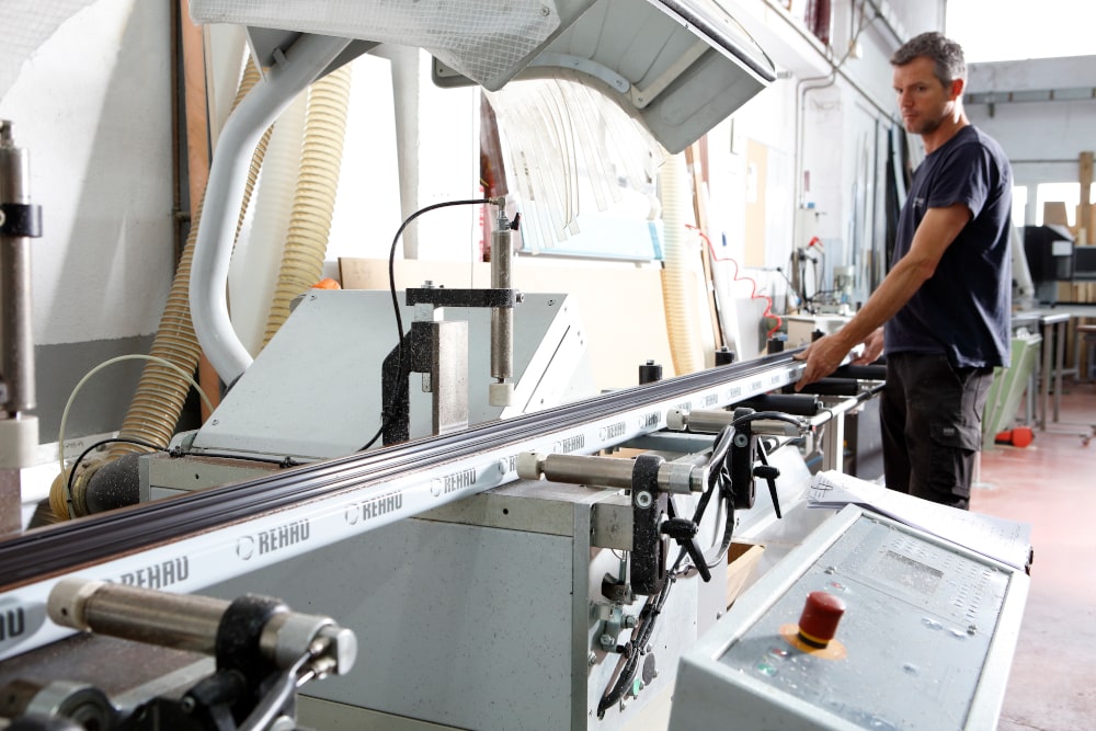 Instalamos ventanas de PVC Rehau a medida en toda Gipuzkoa